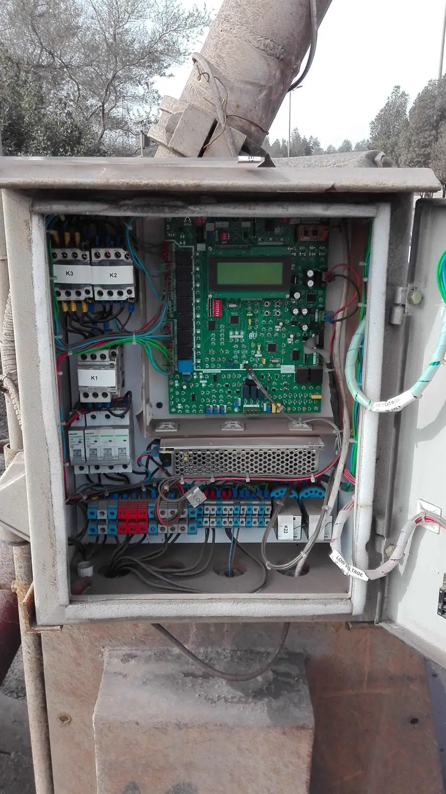 Industrial monitoring data flow